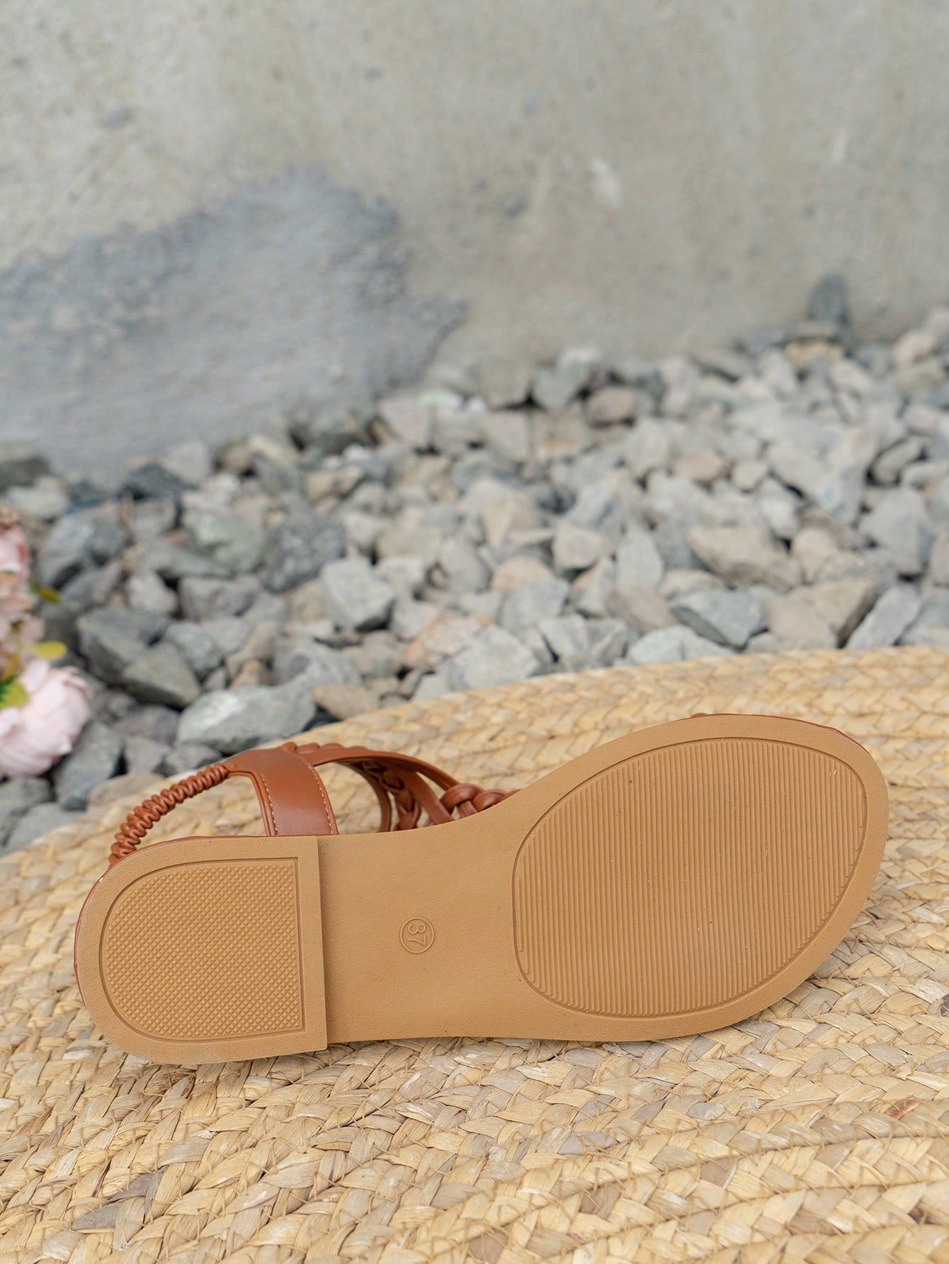 Women's white woven braid open-toe flat slip-on beach sandals