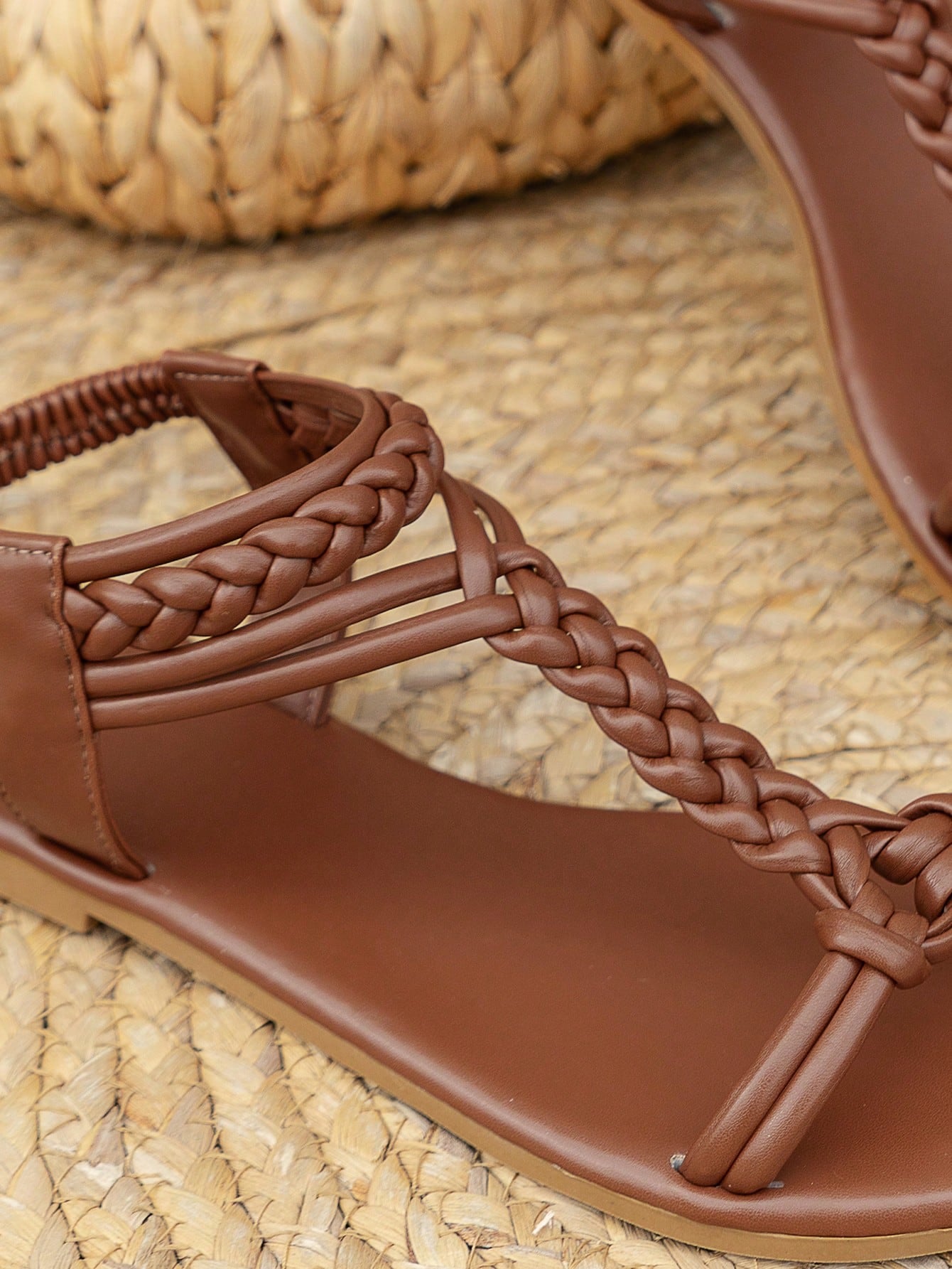 Women's white woven braid open-toe flat slip-on beach sandals