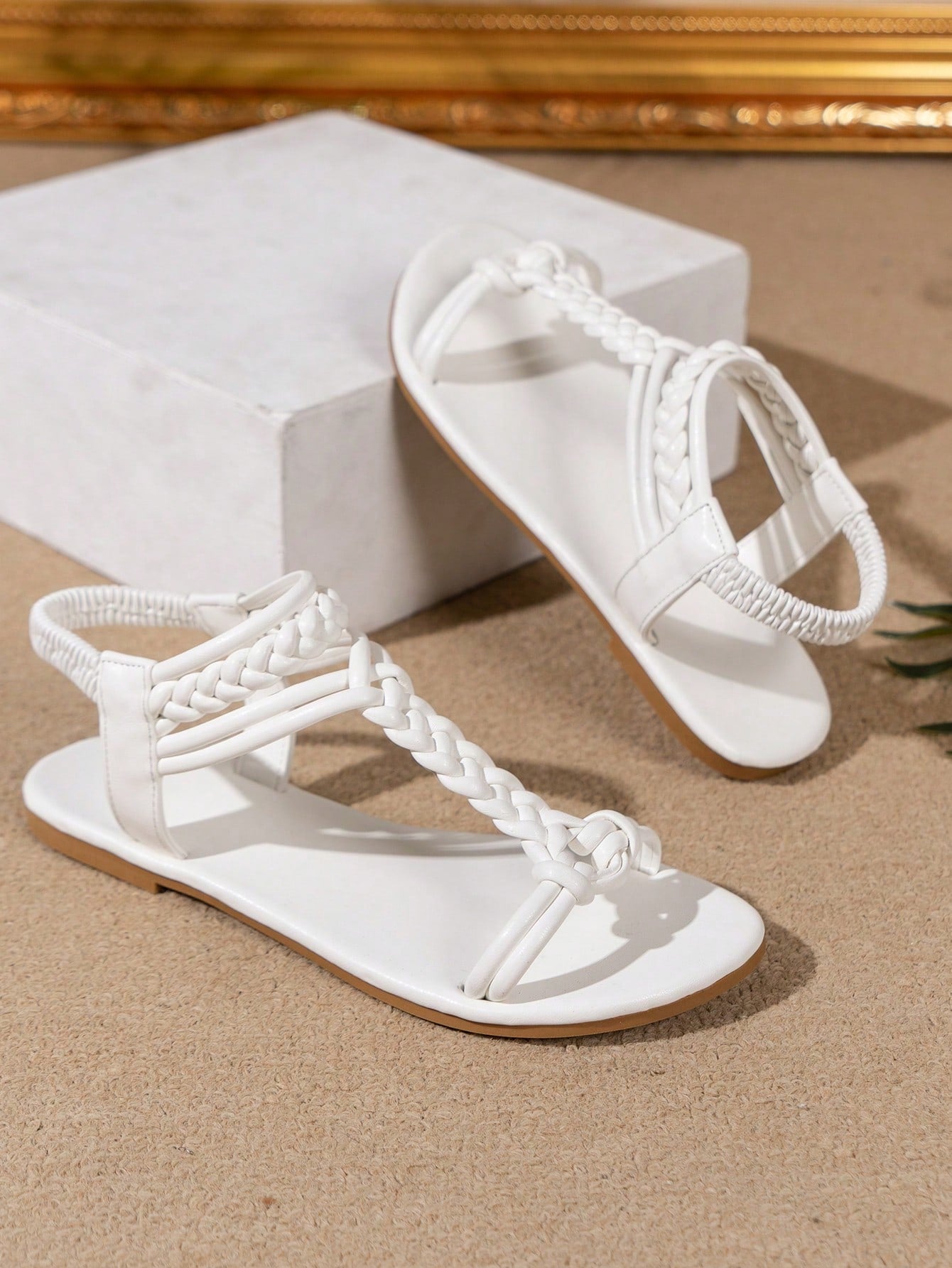 Women's white woven braid open-toe flat slip-on beach sandals