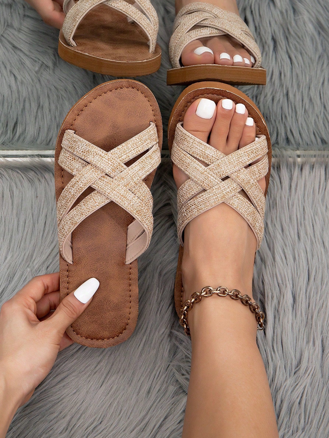 Women's flat lace slide sandals with an open-toe, hollow breathable upper and lightweight beach slipper design.