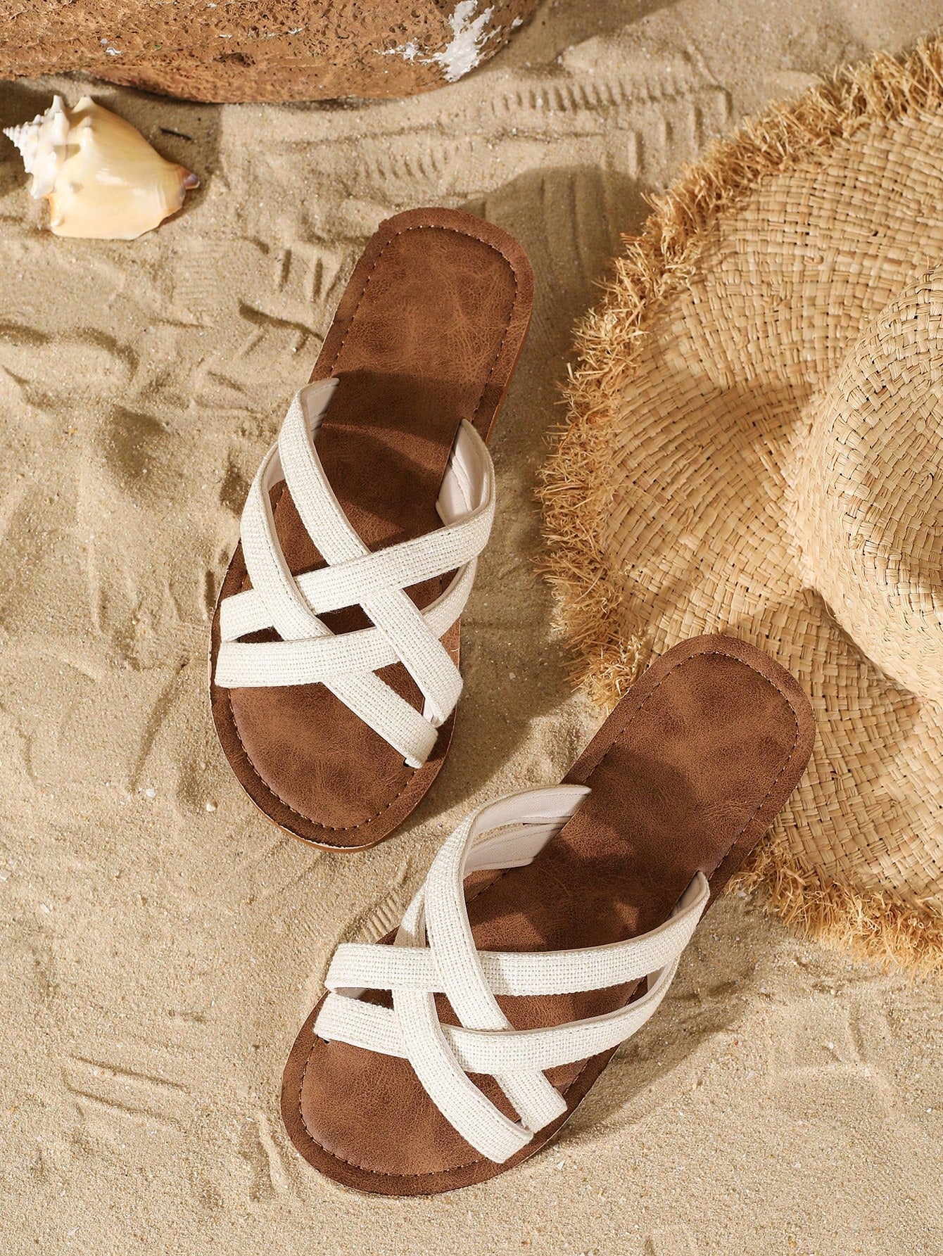 Women's flat lace slide sandals with an open-toe, hollow breathable upper and lightweight beach slipper design.