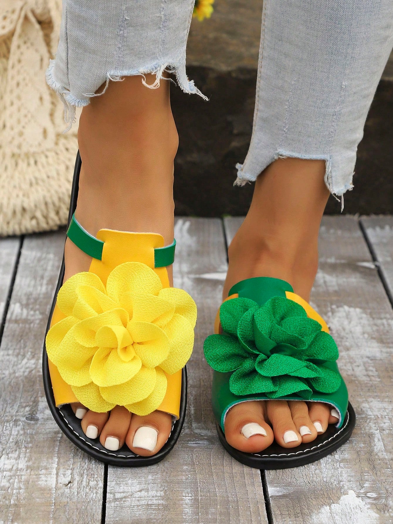 Women's multicolor peep toe flat slide sandals with floral appliques, open toe design, and plant pattern details for beach and casual wear.