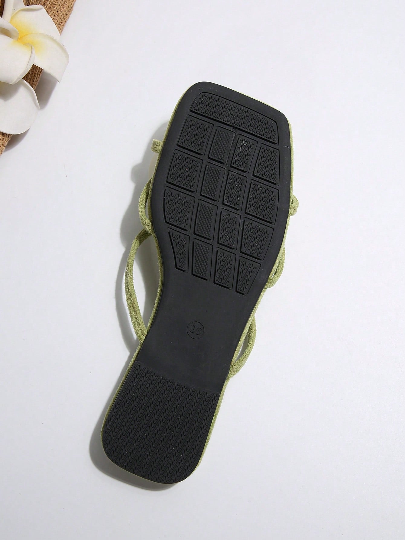 Women's open-toe flat slide sandals with a single strap and applique detail, glamorous casual style for beach and daily wear.