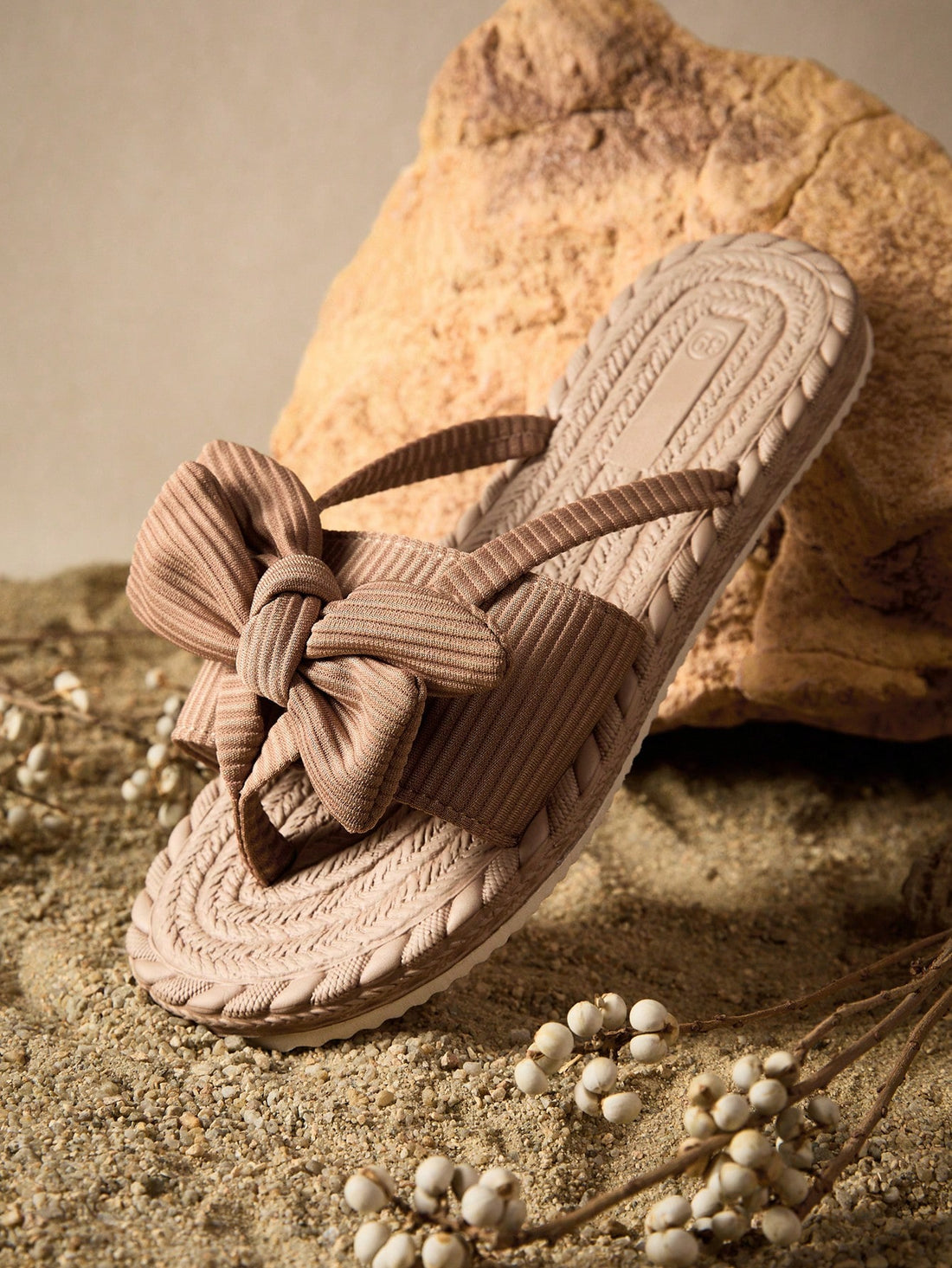 Women’s khaki flat slide sandals with bow decor and open toe design, lightweight non-slip sole, casual comfort style