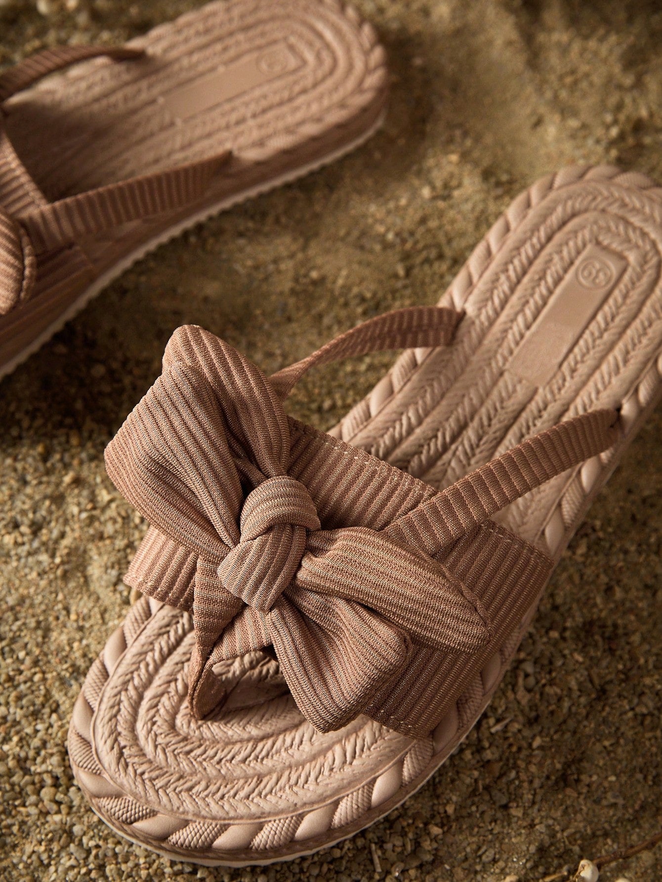 Women’s khaki flat slide sandals with bow decor and open toe design, lightweight non-slip sole, casual comfort style