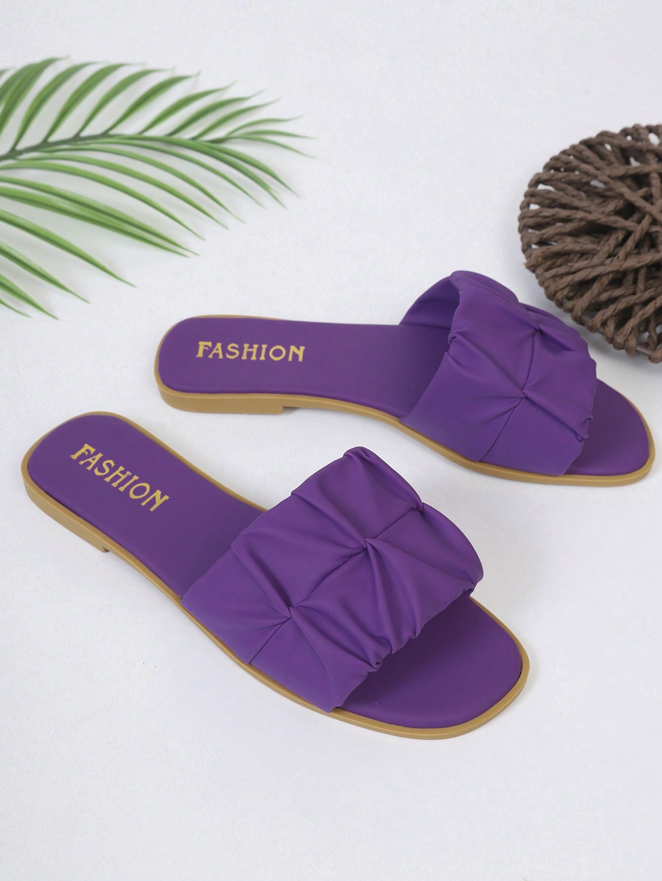 Women's open-toe flat slide sandals with pleated ruffle-edge detail and colorblock design, featuring a soft PU leather footbed and non-slip outsole for beach and casual outdoor wear.