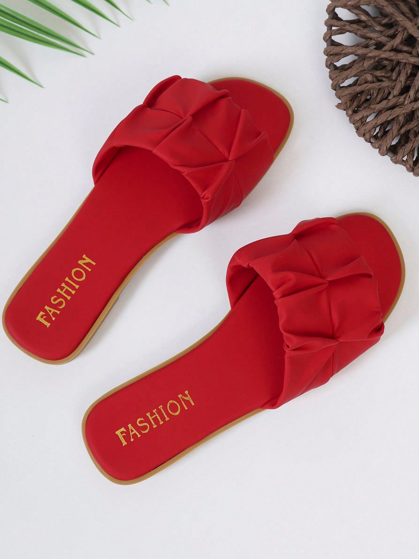 Women's open-toe flat slide sandals with pleated ruffle-edge detail and colorblock design, featuring a soft PU leather footbed and non-slip outsole for beach and casual outdoor wear.