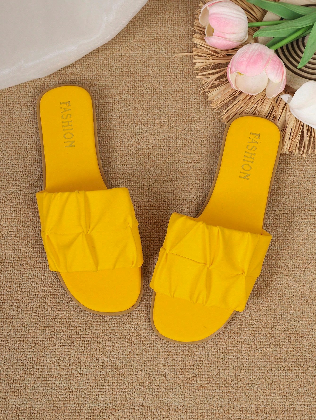 Women's open-toe flat slide sandals with pleated ruffle-edge detail and colorblock design, featuring a soft PU leather footbed and non-slip outsole for beach and casual outdoor wear.