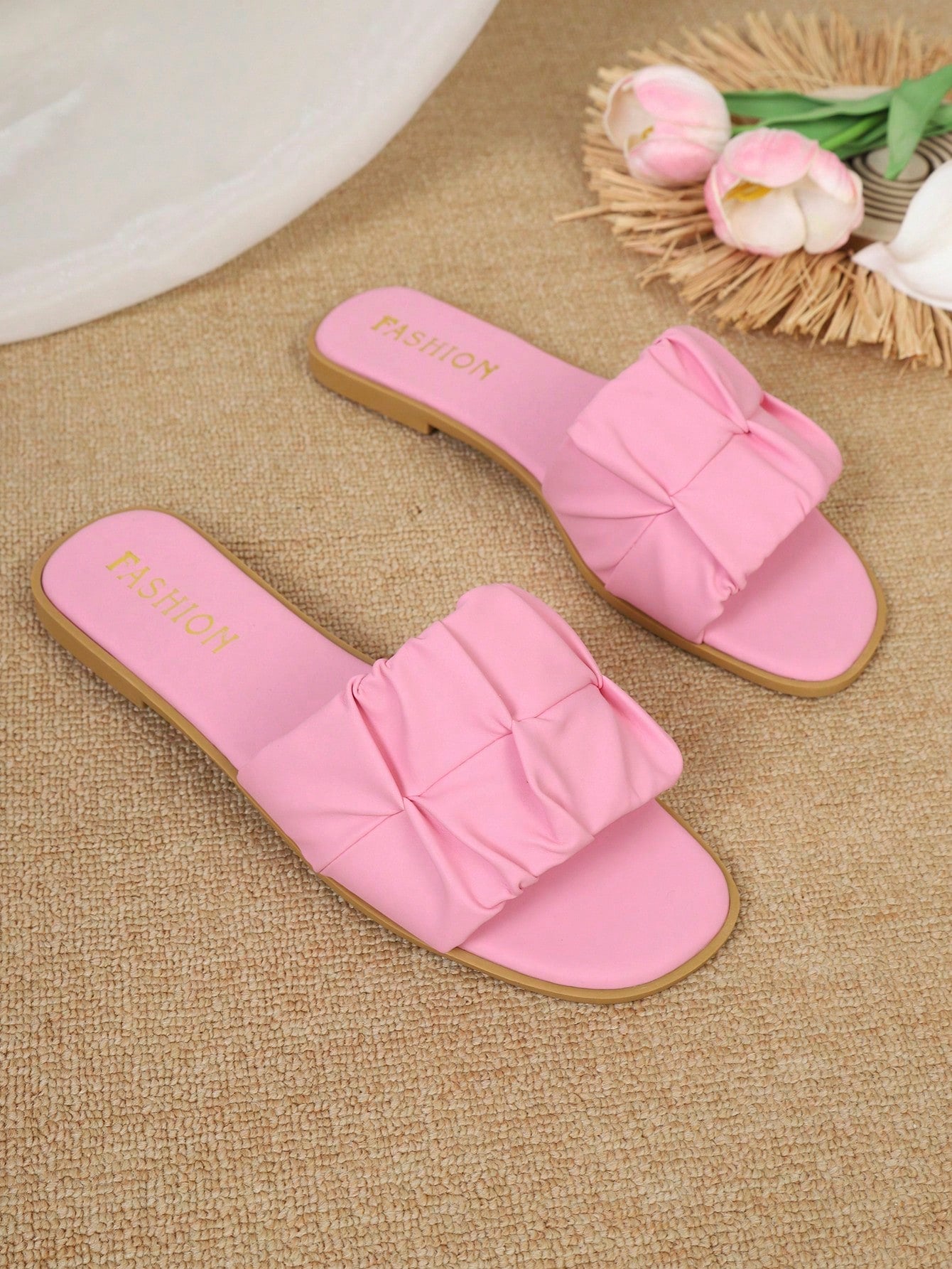 Women's open-toe flat slide sandals with pleated ruffle-edge detail and colorblock design, featuring a soft PU leather footbed and non-slip outsole for beach and casual outdoor wear.