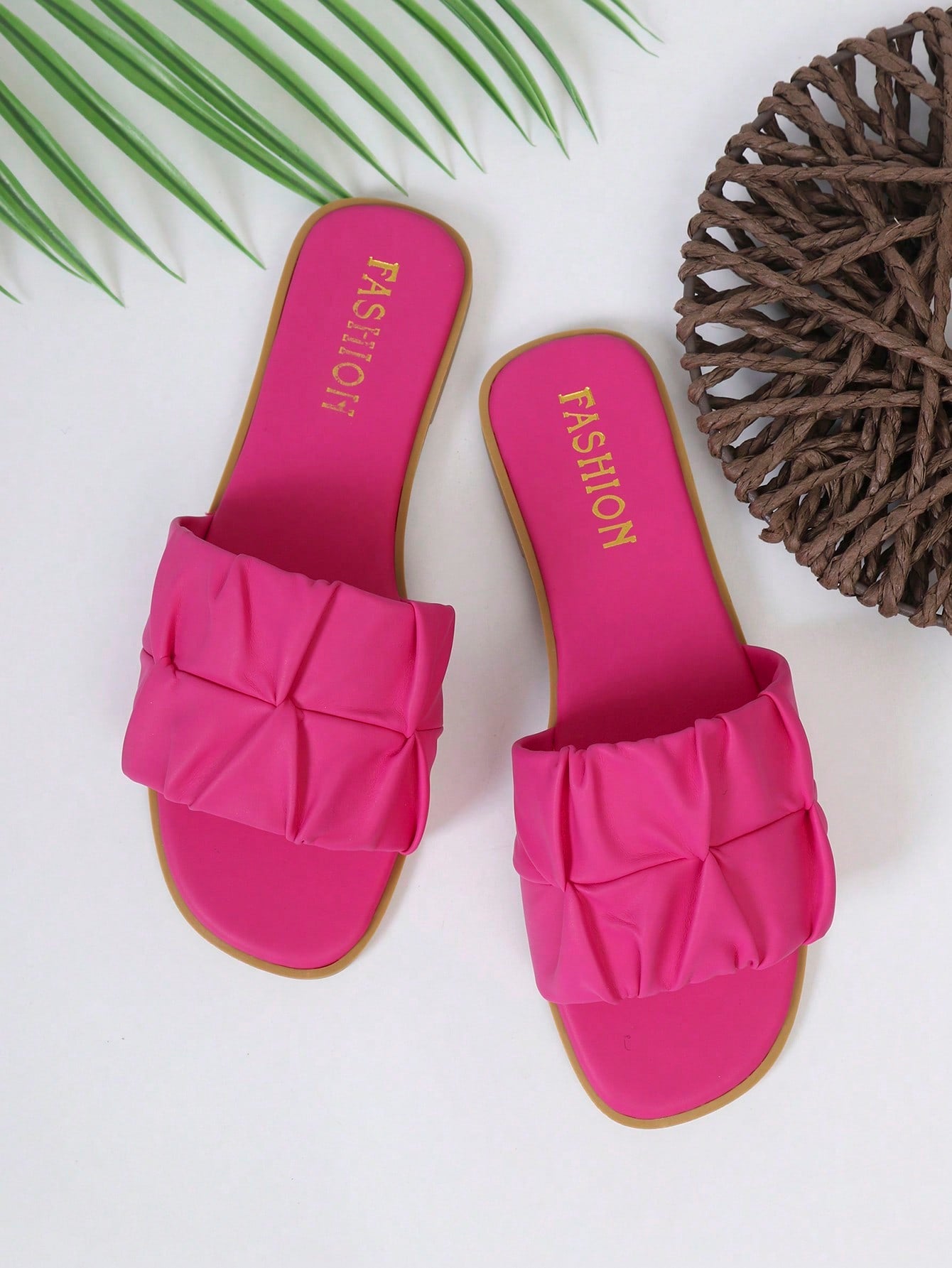 Women's open-toe flat slide sandals with pleated ruffle-edge detail and colorblock design, featuring a soft PU leather footbed and non-slip outsole for beach and casual outdoor wear.