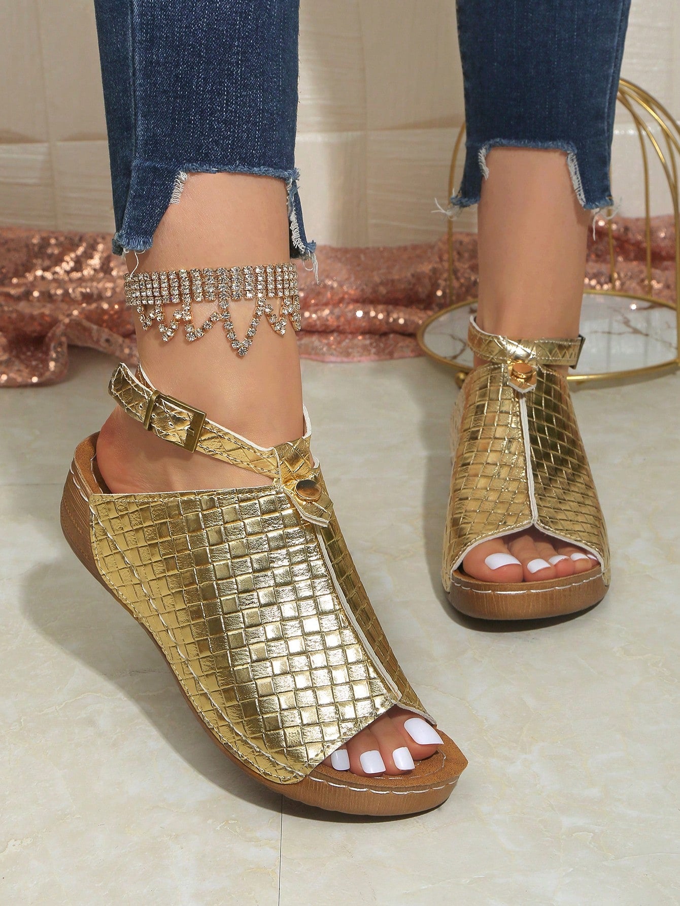 Women's open-toe platform wedge beach sandals with thick sole, stitching detail, floral accents, buckle closure, and removable adjustable shoelaces.