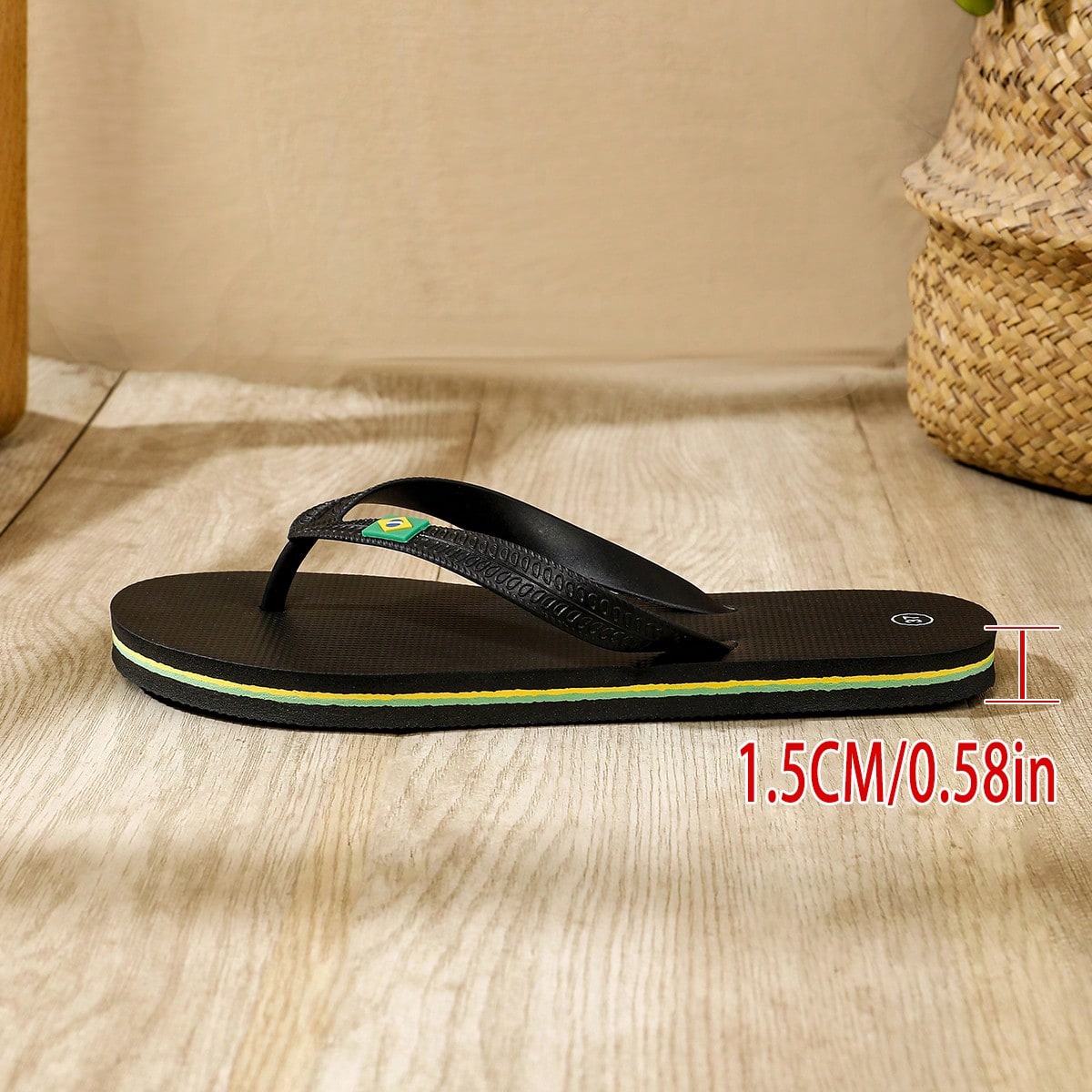 Women's flat slip-on beach flip flops with a round-toe shape and casual sandal style for indoor and outdoor use.