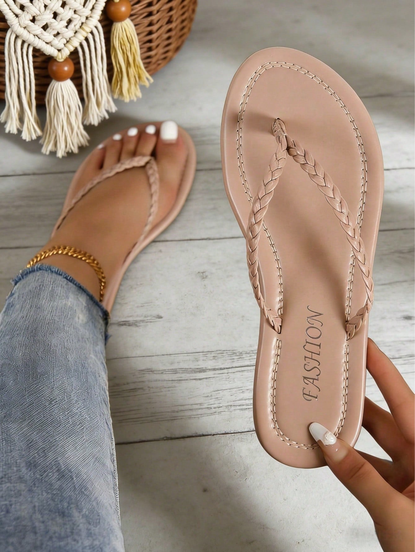 Women’s lace-up flat slingback sandals with braided detail and open toe, designed for casual daily wear, commuting, vacation, and beach use.
