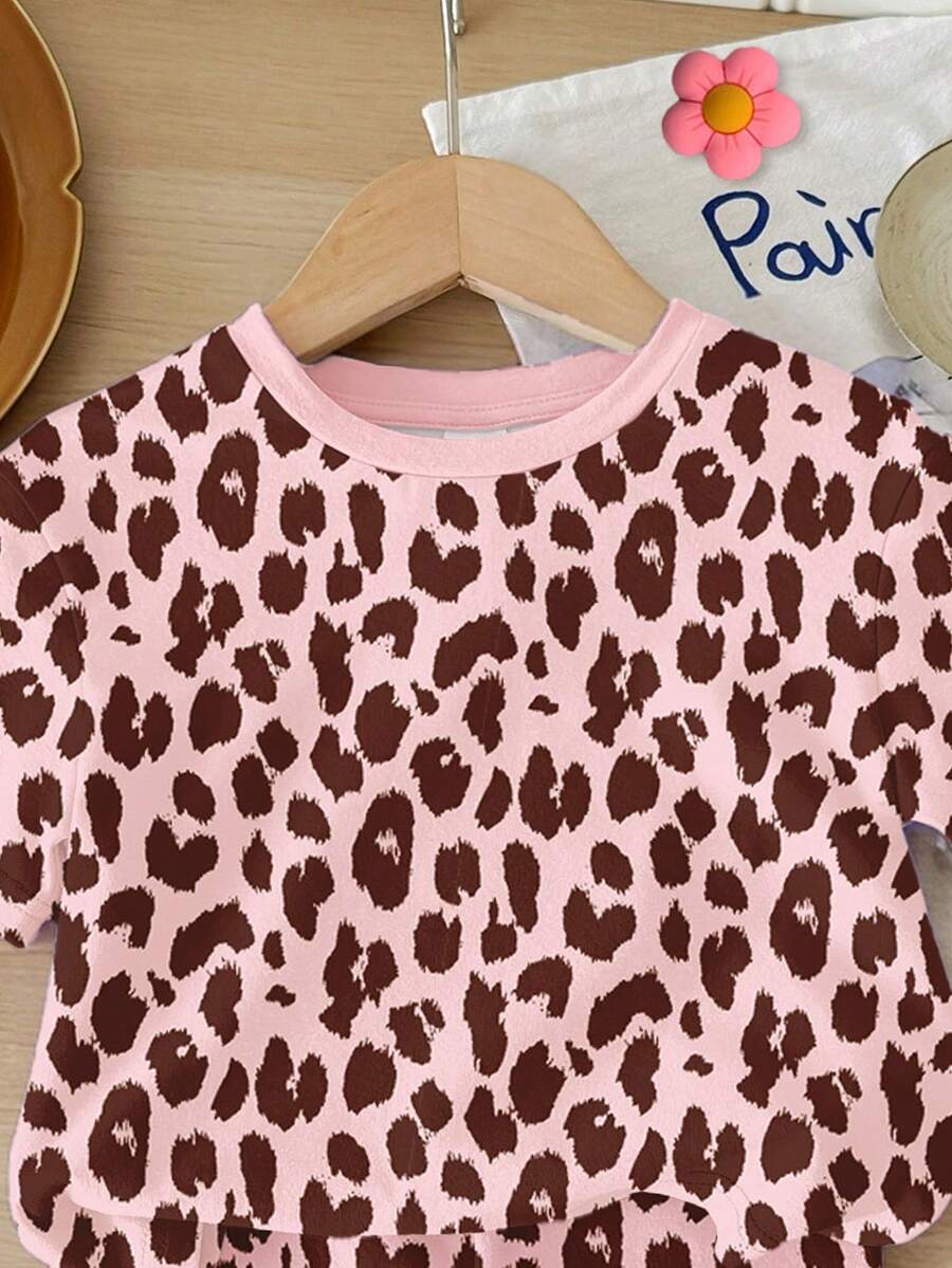 Young Girl Young Girl Casual Minimalist Short Sleeve T-Shirt And Shorts 2-Piece Set Suitable For Summer