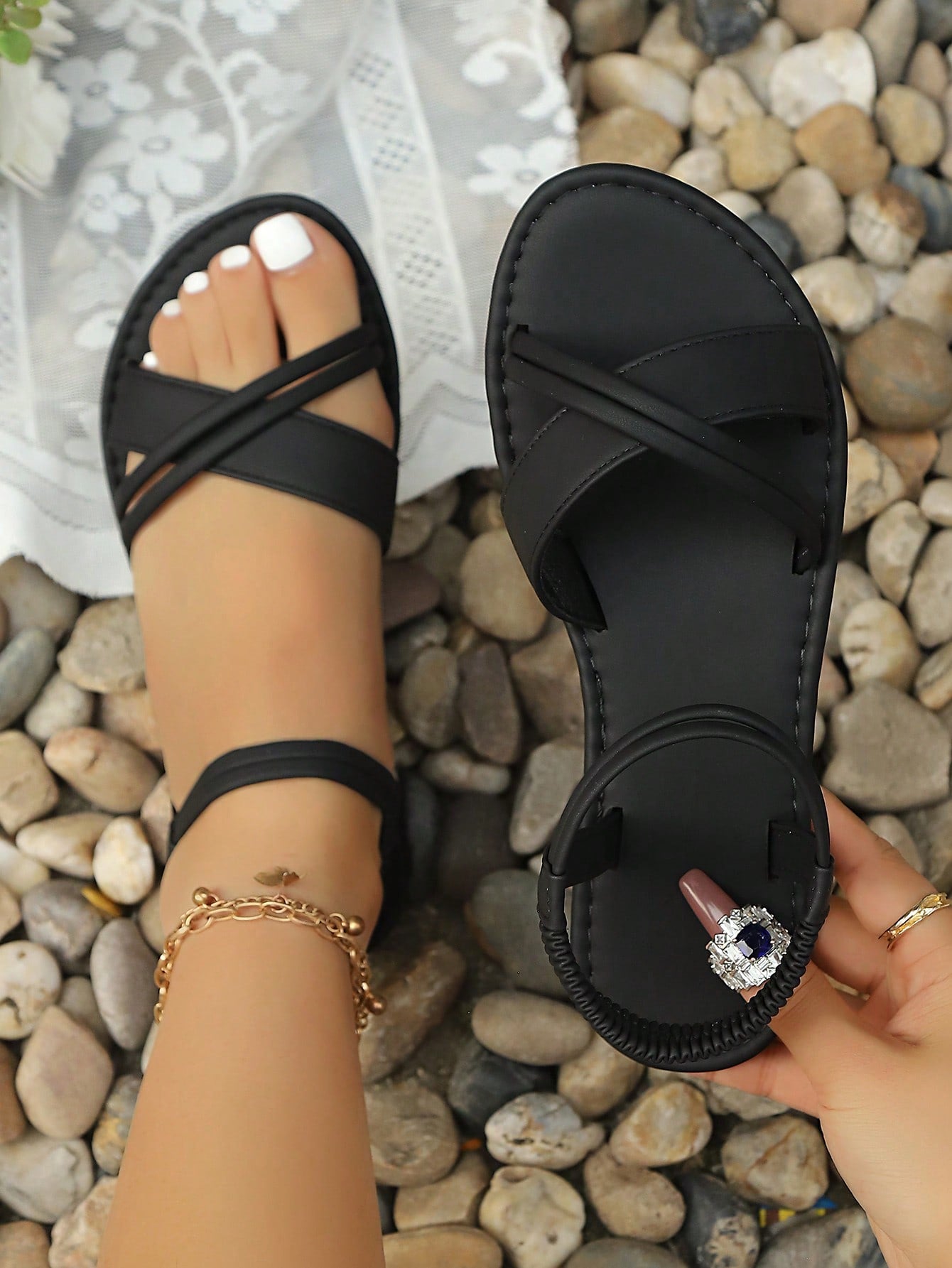 Women's flat open-toe slingback sandals with braided woven elastic band and soft sole, suitable for beach and casual wear.