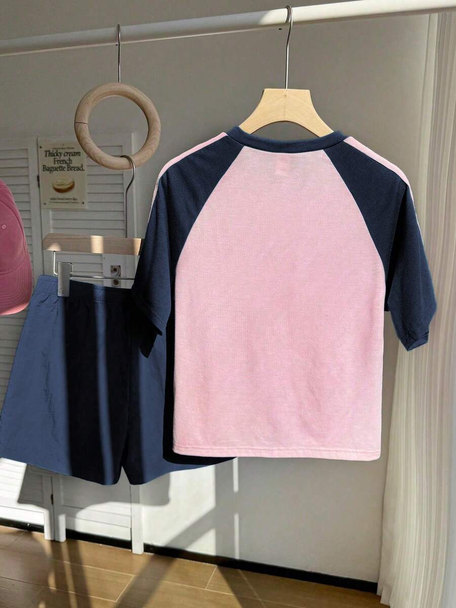 Genkimix Kids Young Girls Casual Light Sports Print Leopard Raglan T-Shirt With Cute Bow Front, Contrast Pink Knit Jersey Fabric, Y2K Retro Double Stripe Leopard Shorts Set, Suitable For Casual Activities, Street Style, Sports