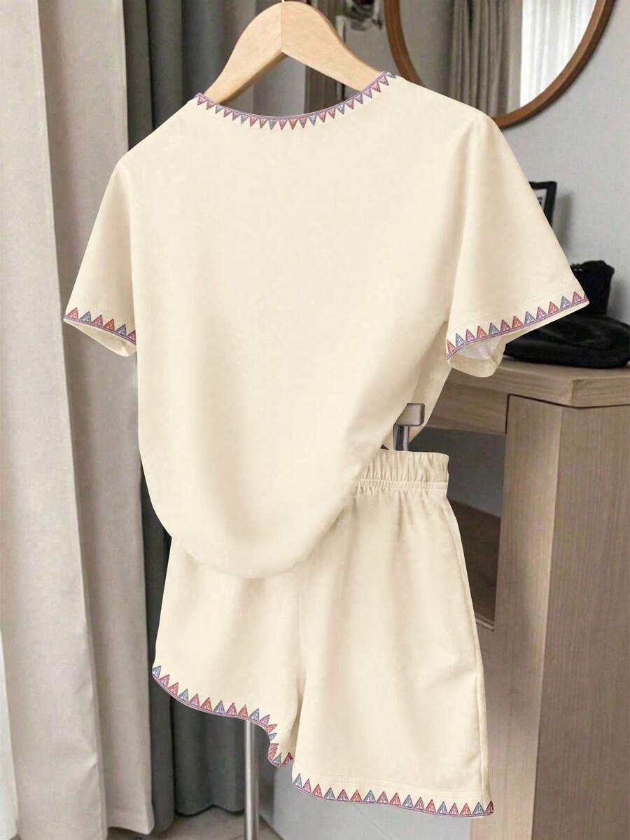 Young Girl Young Girl Casual Minimalist Short Sleeve T-Shirt And Shorts 2-Piece Set Suitable For Summer