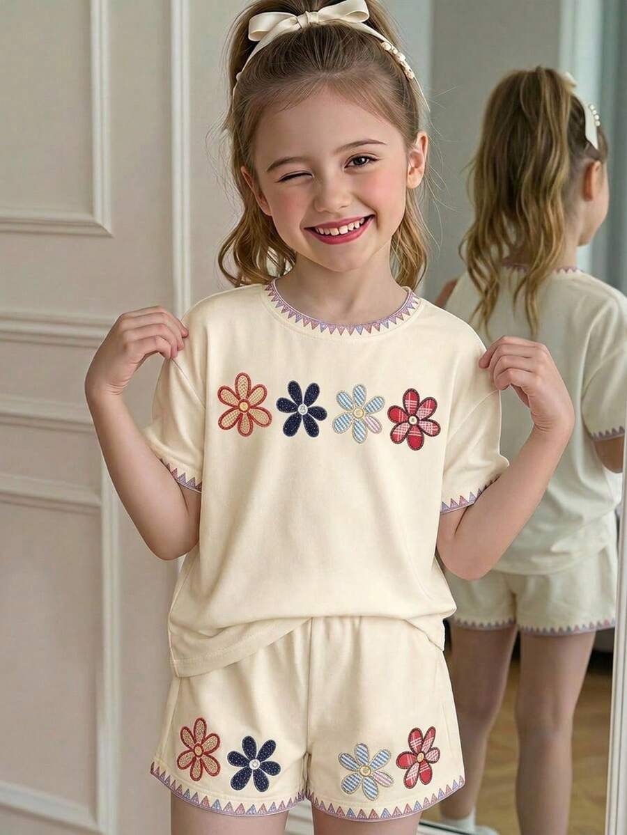 Young Girl Young Girl Casual Minimalist Short Sleeve T-Shirt And Shorts 2-Piece Set Suitable For Summer