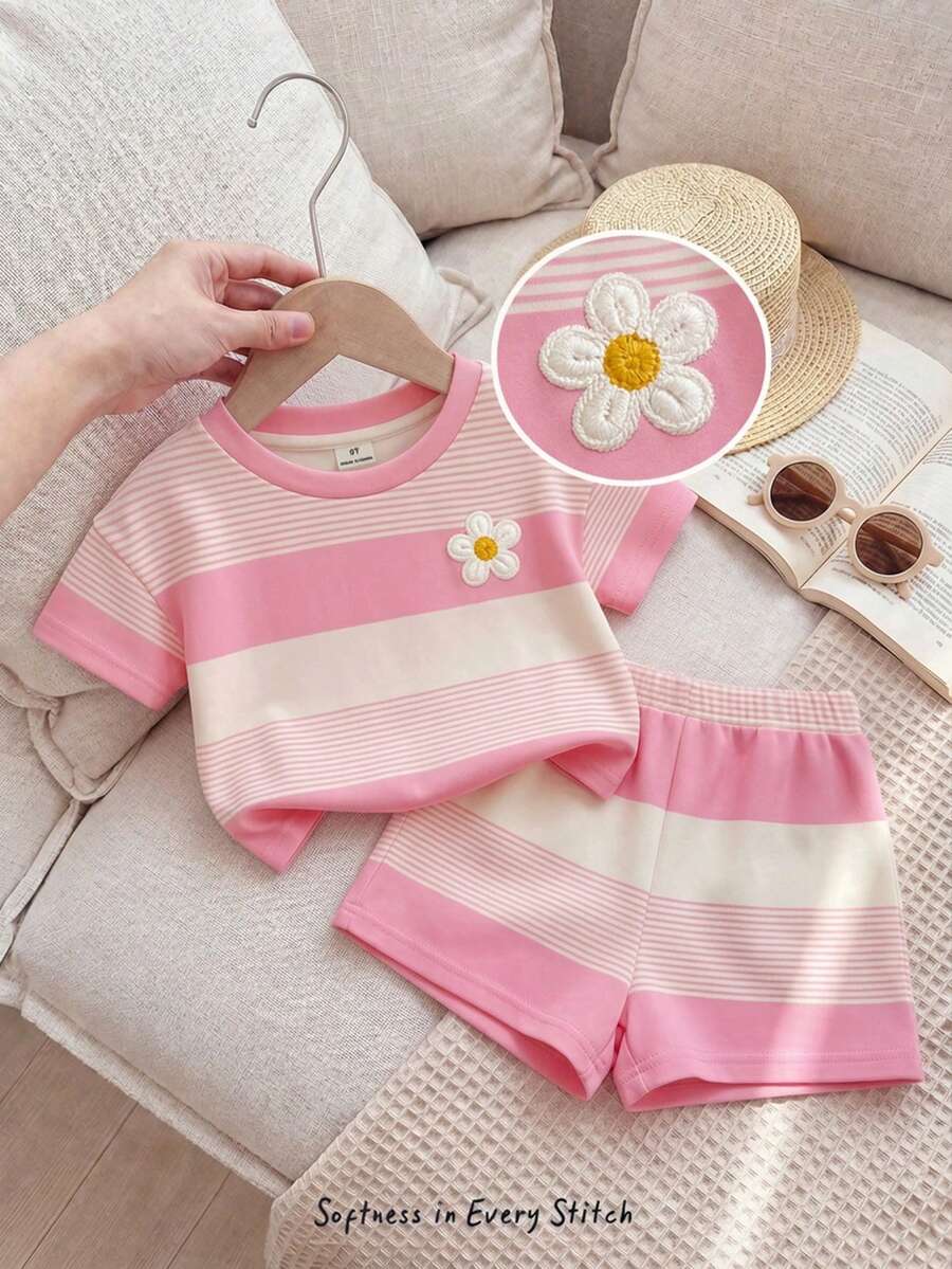 Young Girl Young Girl Casual Minimalist Short Sleeve T-Shirt And Shorts 2-Piece Set Suitable For Summer