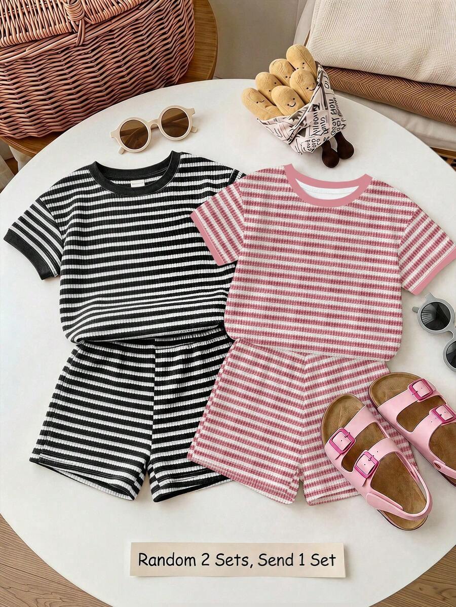 Young Girl Young Girl Casual Minimalist Short Sleeve T-Shirt And Shorts 2-Piece Set Suitable For Summer