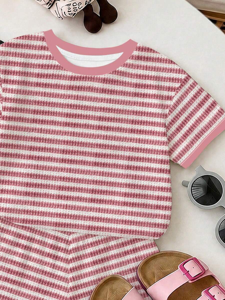Young Girl Young Girl Casual Minimalist Short Sleeve T-Shirt And Shorts 2-Piece Set Suitable For Summer